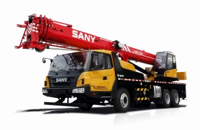 Cần trục bánh lốp