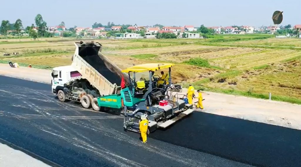 Dự án cao tốc Cam Lộ – La Sơn