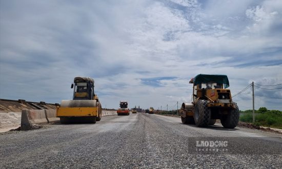 Đường bộ ven biển Nam Định